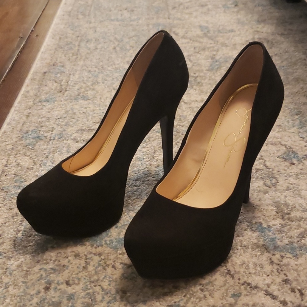 Black Jessica Simpson Platform Pumps